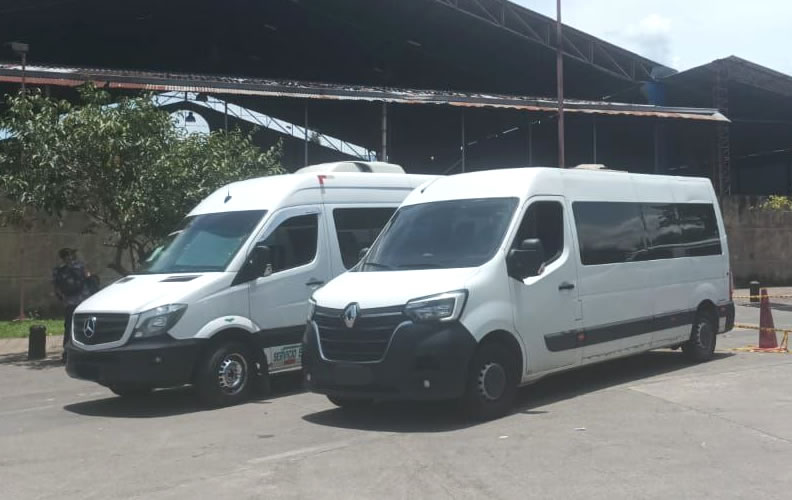 vans en alquiler para tours en Bogota